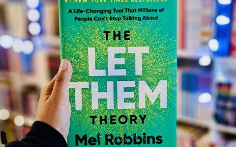 畅销好书《The Let Them Theory 让他们理论｜随他去吧：放手掌控自己的人生》（精装版）特卖！