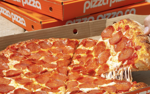 仅一天！Pizza Pizza 限时免费送一块披萨