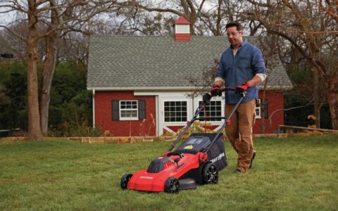 BLACK + DECKER 电动工具大优惠！包括无绳修枝机、割草机、修边器、电锯等！