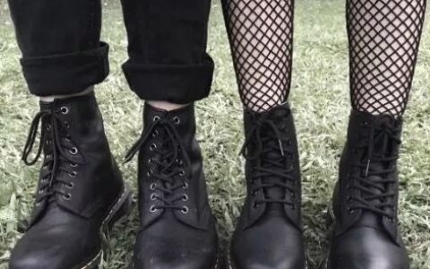 英国马丁靴 Dr. Martens： 最经典黑靴1460，特惠+包邮！男女同款！