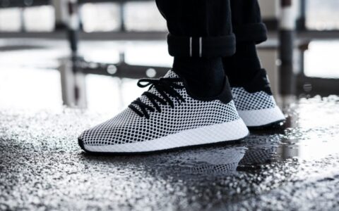 最后机会！年度最大折扣！Adidas官网成人儿童鞋服包等2.5折起+额外5折！手慢无！