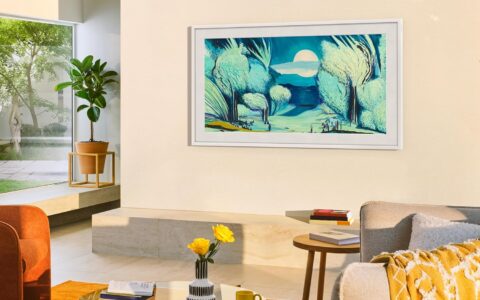 历史低价！SAMSUNG 三星 55 英寸 The Frame 4K 哑光防眩光屏幕  超薄智能电视特卖+包邮！