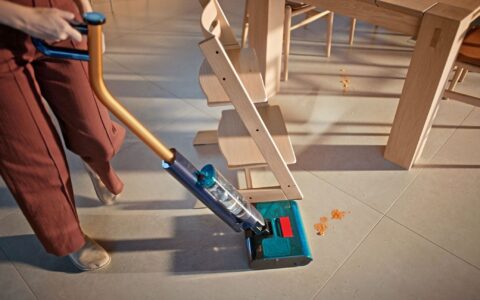 戴森 Dyson 干湿两用无绳洗地机 + 翻新款  V7 Advanced 无绳吸尘器 大特卖