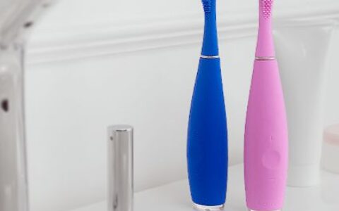 FOREO ISSA 智能电动牙刷清仓特卖+包邮+免税！2色可选！荣获德国IF设计大奖！