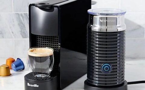 最低价！Breville 铂富与 Nespresso 雀巢合作款 Essenza 迷你胶囊意式咖啡机+奶泡机套装特卖+包邮！