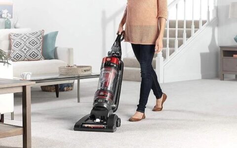 新低！Hoover 胡佛 WindTunnel 2 UH70830 宠物版直立式无袋吸尘器特卖+包邮！