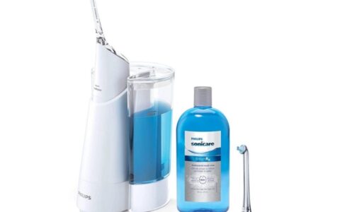 手慢无！Philips 飞利浦 Sonicare Hx8452/23 喷气式冲牙器/水牙线+充电盒套装闪卖+包邮！
