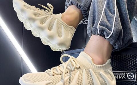 Adidas官网大促！精选多款 Yeezy系列 椰子潮鞋低至2.5折清仓特卖！