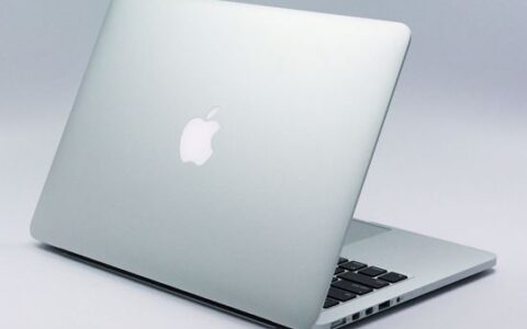 Apple 苹果 MacBook Pro 新款 13英寸笔记本电脑最高立减200加元+包邮！