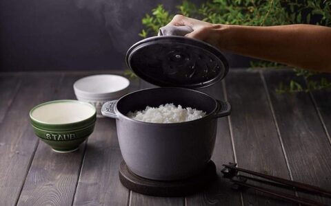 历史低价！Staub 1.5夸脱 法式铸铁锅/煮饭锅/小炖锅特卖+包邮！法国制造