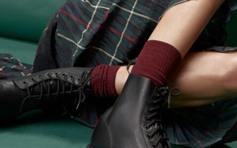 即将结束！黑五大促！防水保暖又时尚 ！多款Dr. Martens 男女马丁靴低至6折特卖+包邮！