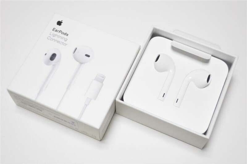 Apple EarPods with Lightning Connector In-Ear Only Headsets – White – Electronique Multi-Services