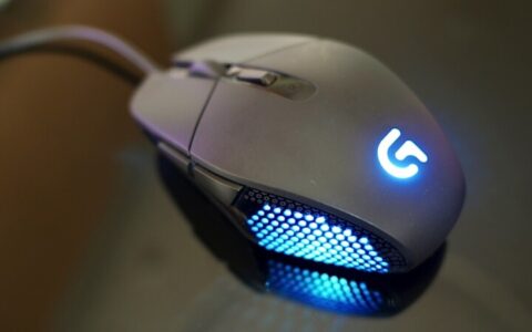 罗技 Logitech 鼠标/键盘/耳机/手柄等特卖！