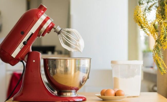 Refurbished KitchenAid Mixers Make it Easy to Buy a Mixer for Cheap
