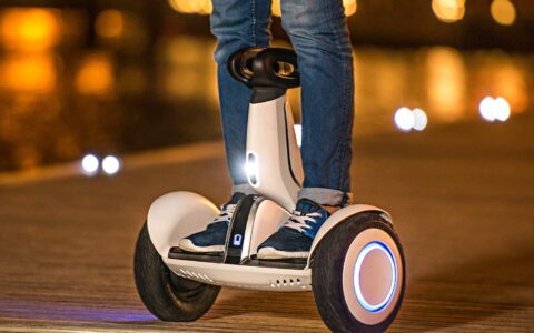 Segway 赛格威 Ninebot S-Plus 智能电动平衡车特卖+包邮！带LED灯