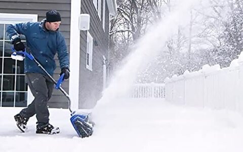 Snow Joe 24V-SS10 超轻24伏10英寸快速充电无绳雪铲特卖+包邮！重量不到10磅 女士也可轻松使用！