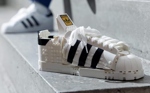 历史低价！LEGO 乐高 10282 阿迪达斯 Originals Superstar 贝壳鞋特卖+包邮！(731 Pcs)