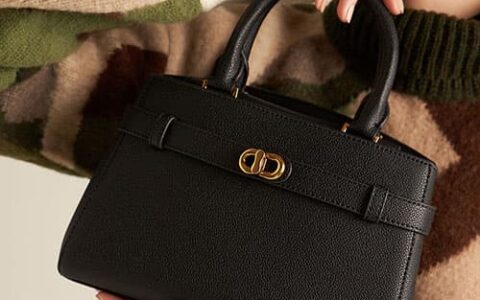 Charles & Keith 官网大促！精选超多美包、美鞋、配饰等低至4.1折+额外9折特卖！