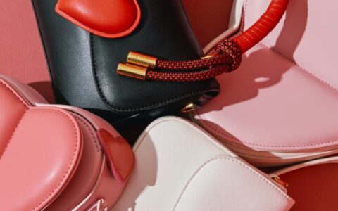 Charles & Keith 官网 情人节新品上架！情人节限量款美包、美鞋等全部8.5折+满额包邮免关税！