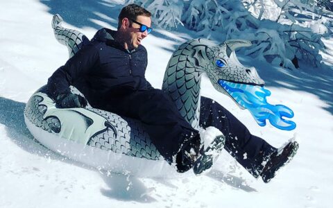 白菜价！GoFloats 冰龙充气滑雪胎特卖！成人儿童都可用