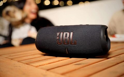 JBL 多款无线蓝牙防水音箱，无线降噪头戴耳机，真无线耳机等特卖+包邮！