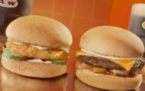 A&W 一周优惠 汉堡买一送一