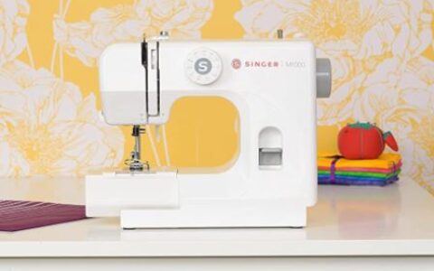 新低！SINGER 胜家 M1000 便携式电动缝纫机特卖+包邮！简单好用