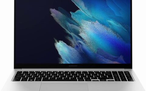 历史低价！Samsung 三星 Galaxy Book 15.6英寸轻薄笔记本电脑特卖+包邮！ i3、8GB DDR4、256GB SSD、Windows 11 Home