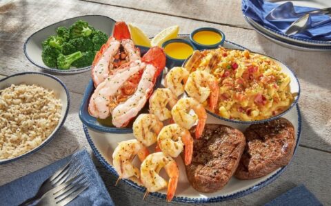Red Lobster 海鲜餐厅节日优惠！买$50礼品卡，就送2张$10优惠券