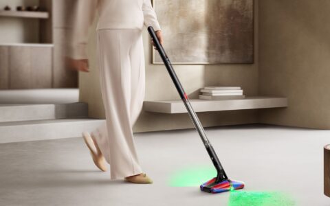 即将结束！最高立省$300！Dyson 无绳吸尘器、直发器、美发棒、空气净化器等特卖