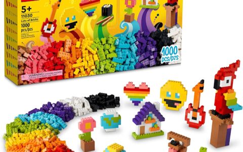 LEGO 乐高 11030 经典积木豪华装（1000Pcs) 特卖+包邮！可拼出汽车、地球仪、鲜花、爱心、吉他、房屋、笑脸表情符号、鹦鹉、小狗和苹果等