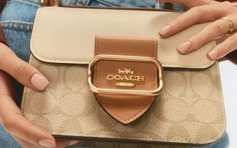 Coach Outlet 官网 精选手袋、钱包等低至2.8折+购买2款额外8折！