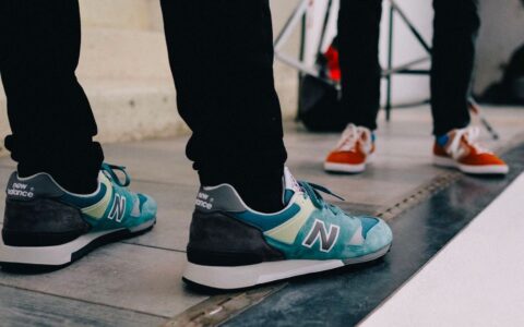 New Balance 官网网购周一大促！精选成人儿童时尚运动鞋服低至7.5折特卖！