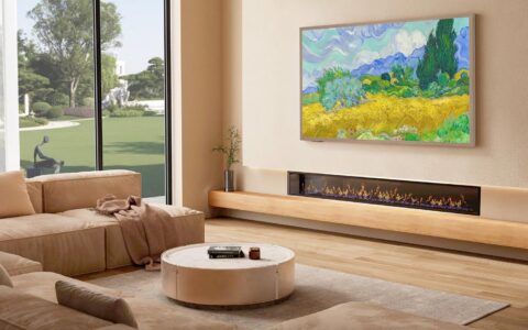 Hisense 海信 75S7N CanvasTV 75英寸 4K QLED 防眩光 智能电视特卖+包邮！ 让客厅秒变艺术画廊，原价2499.99