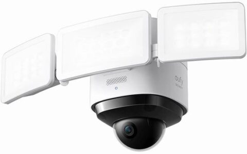 历史低价！eufy Security S330 360度AI识别2K全高清泛光灯监控摄像头特卖+包邮！防风雨，无月费