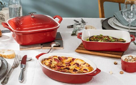 历史低价！法国国宝 STAUB 陶瓷烤盘 4件套装特卖+包邮！​ 2色可选，原价315.00